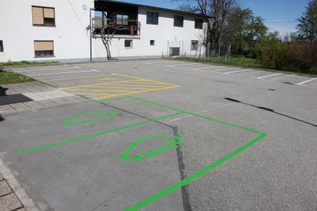 urejeno parkirno mesto za invalide